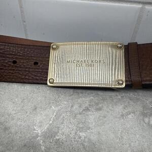 Michael Kors unisex leather and brass belt. Size Medium. Like New!